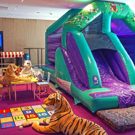 Hotel - Expo By Ihg 4*