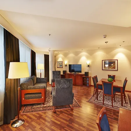 - Expo By Ihg Helsínquia