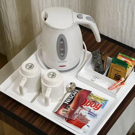 - Expo By Ihg Hotel 4*