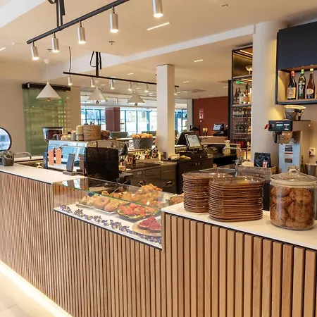 Hotel - Expo By Ihg 4*