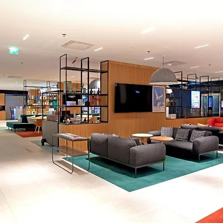 - Expo By Ihg Hotel Helsínquia