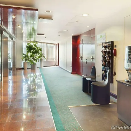 - Expo By Ihg Hotel 4*