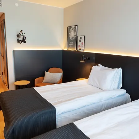 - Expo By Ihg 4*