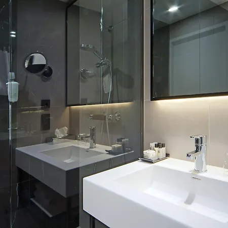 - Expo By Ihg ヘルシンキ