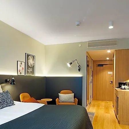 - Expo By Ihg Hotel Helsinki