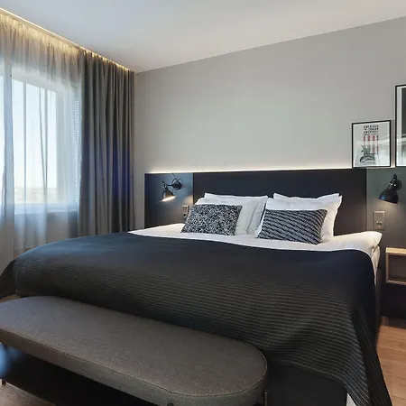 - Expo By Ihg Hotel Helsinki