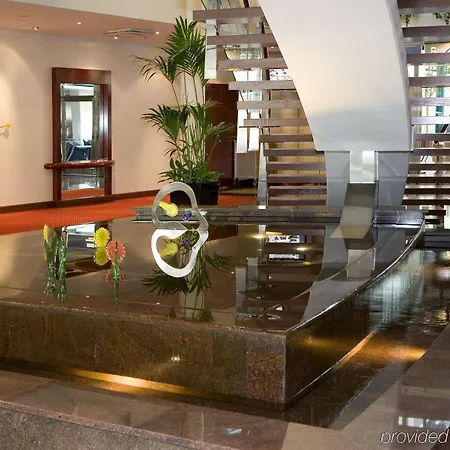 - Expo By Ihg Hotel