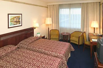 Hotel - Expo By Ihg 4*