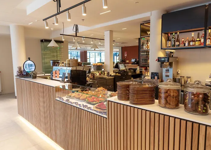 Hotel - Expo By Ihg 4*