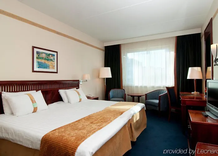 - Expo By Ihg Hotel 4*