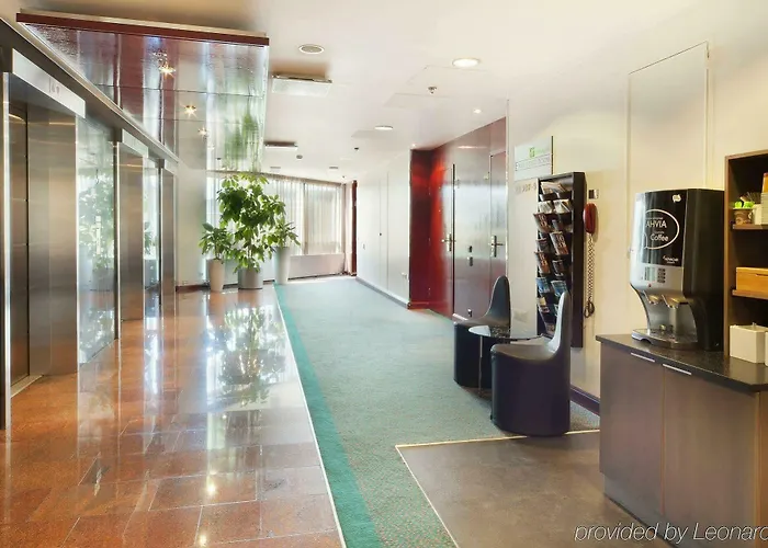 - Expo By Ihg Hotel 4*