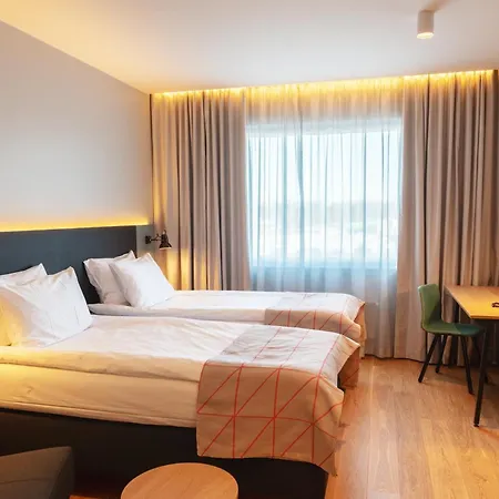 - Expo By Ihg 4*