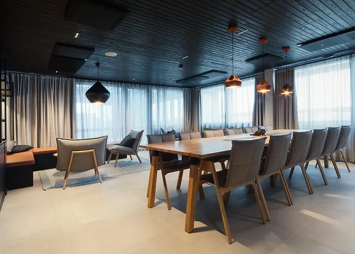 - Expo By Ihg Hotel Helsinki